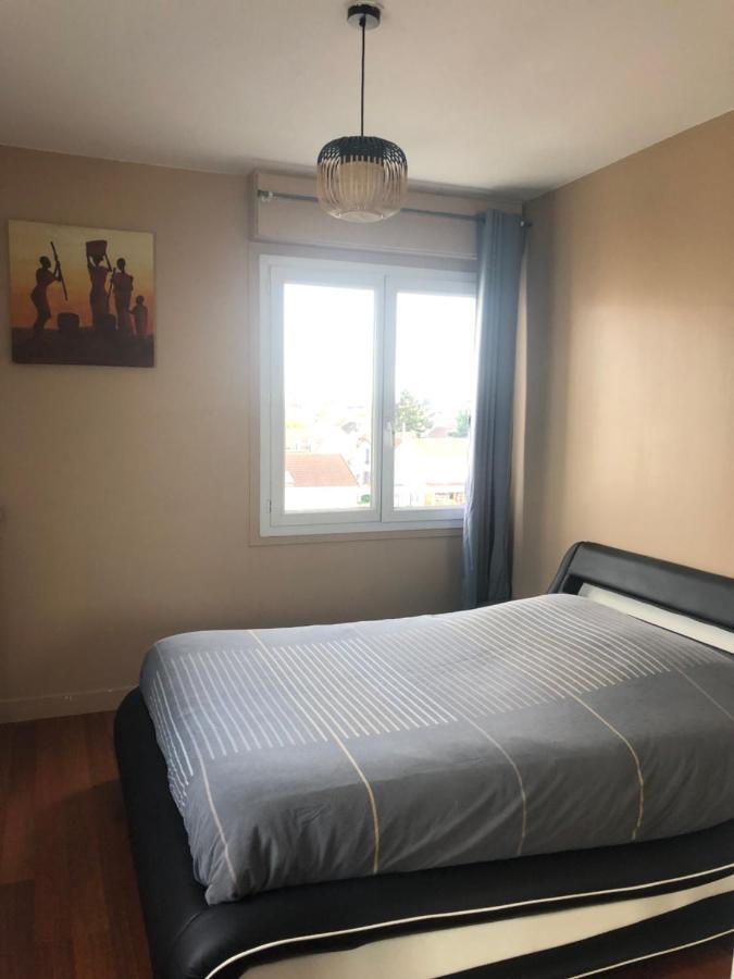 Appartement T2 - Proche Rer Sartrouville Esterno foto